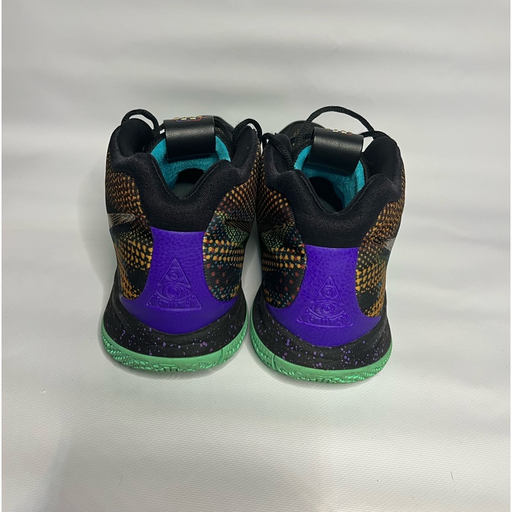 By NIKE-Kyrie 4 Mamba Mentality. - Picture 4 of 6